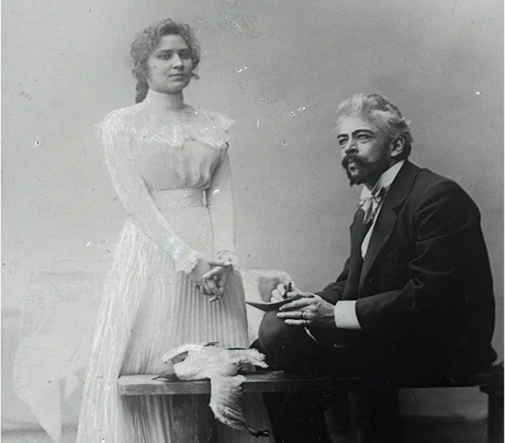 Становление театра