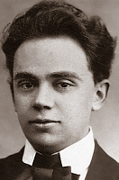 Борис Снигирев