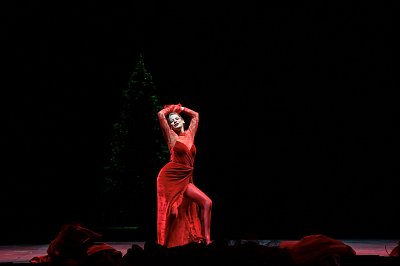 8 разгневанных женщин