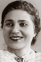 Нина Тихомирова