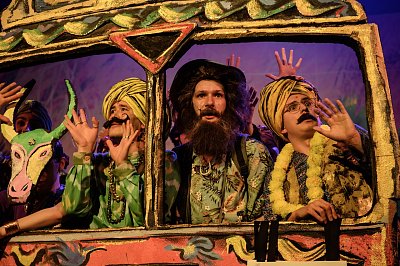 Морж, учитель и поэт