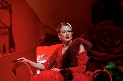 8 разгневанных женщин