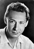 Олег Ефремов