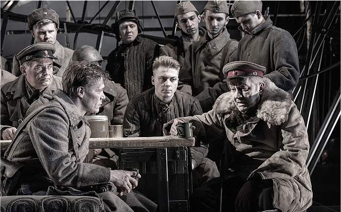 «В окопах Сталинграда», 2021 г. Сцена из спектакля