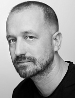 Денис Азаров