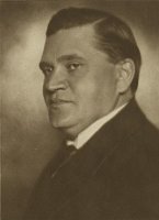 Михаил Тарханов