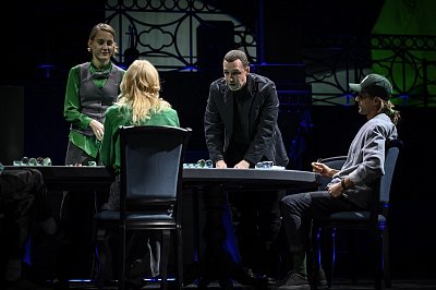 Маскарад с закрытыми глазами