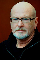 Владимир Петров