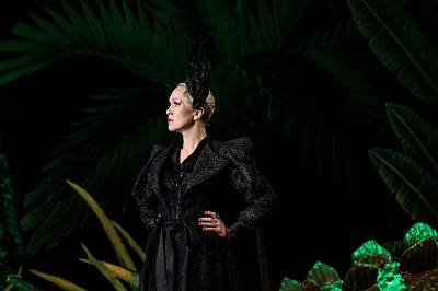 8 разгневанных женщин