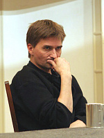 Юрий Бутусов