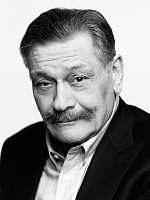 Дмитрий Назаров