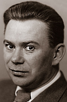 Михаил Яншин