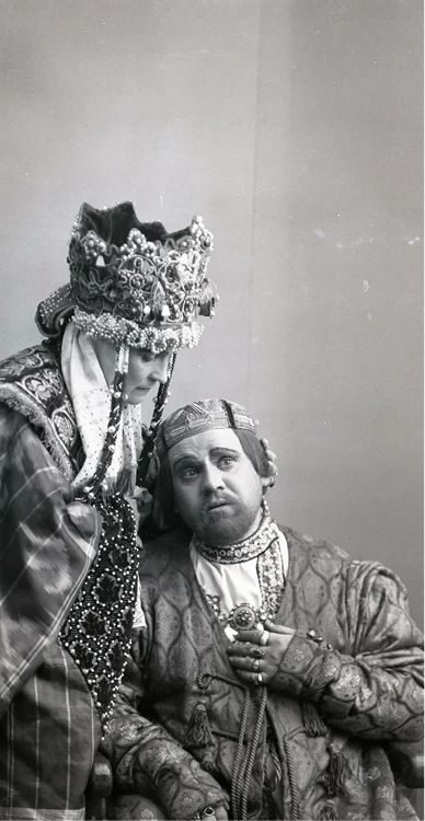 Спектакль «Царь Федор Иоаннович», 1898 г. Царица Ирина – О. Книппер, царь Федор – И. Москвин